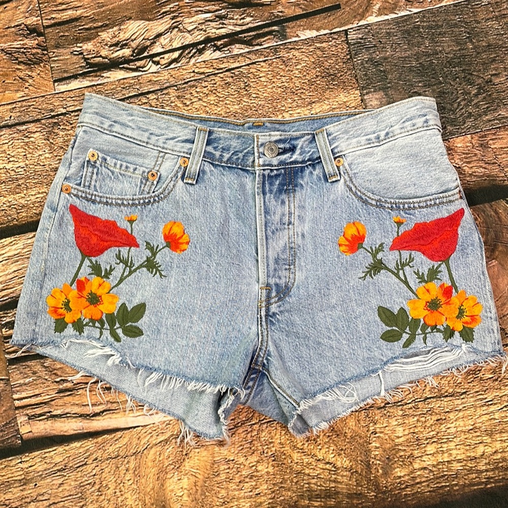 Levi’s 501 denim shorts waist 31